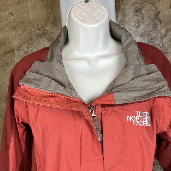 The North Face Hyvent Women's Jacket Large Burgundy Salmon Nylon Coat Medium - Picture 2 of 13
